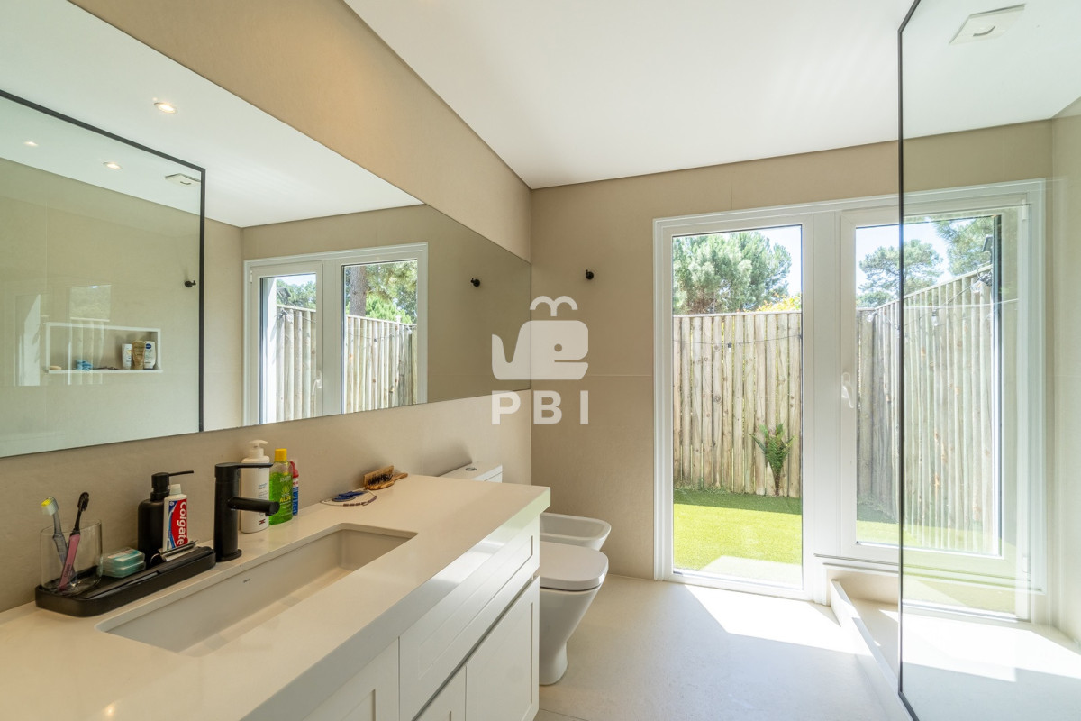 Q2FzYSBlbiB2ZW50YSBlbiBBY3JlcyBkZSBTb2xhbmFzLCBQdW50YSBCYWxsZW5hICAtIFJlZiA6IFBCSTE1NjU2