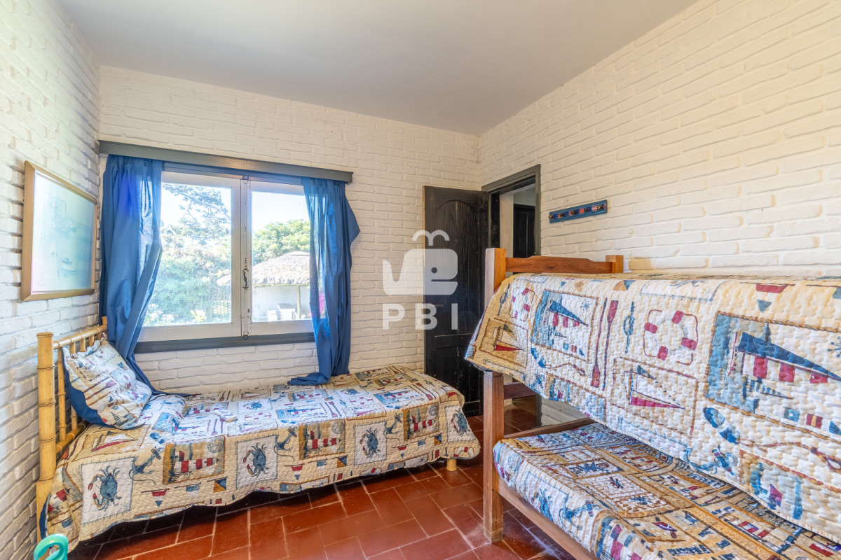 Q2FzYSBtYXMgbG90ZSAgZnJlbnRlIGEgTGFndW5hIGRlbCBEaWFyaW8gLSBFeGNlbGVudGUgdWJpY2FjacOzbiAgLSBSZWYgOiBQQkkxNTY1Mg==