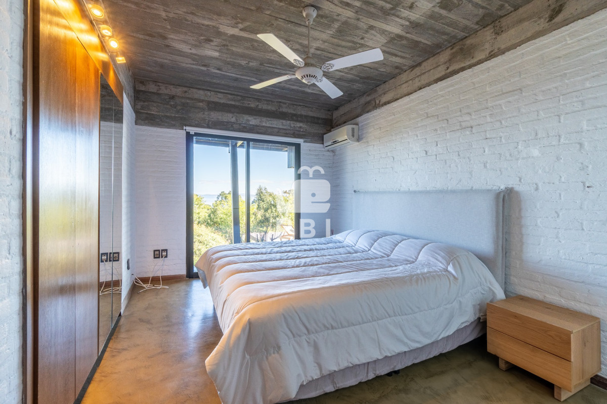 Q2FzYSBlbiBMb21vIERlIExhIEJhbGxlbmEgNSBkb3JtaXRvcmlvcyAtIFJlZiA6IFBCSTE3OTg=