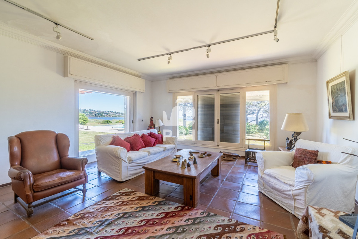 UHJvcGllZGFkIGZyZW50ZSBhbCBtYXIgZW4gU29sYW5hLCBQdW50YSBCYWxsZW5hIC0gUmVmIDogUEJJMTU0NjA=