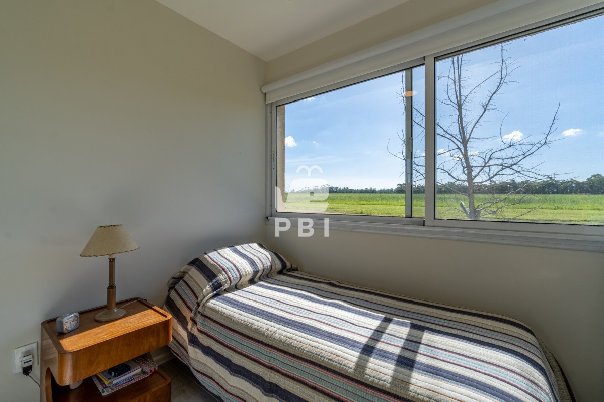 Q2FzYSA2IERPUk1JVE9SSU9TIGVuIExhZ3VuYSBkZSBsb3MgQ2lzbmVzLCBQdW50YSBCYWxsZW5hIC0gUmVmIDogUEJJMjg3MQ==