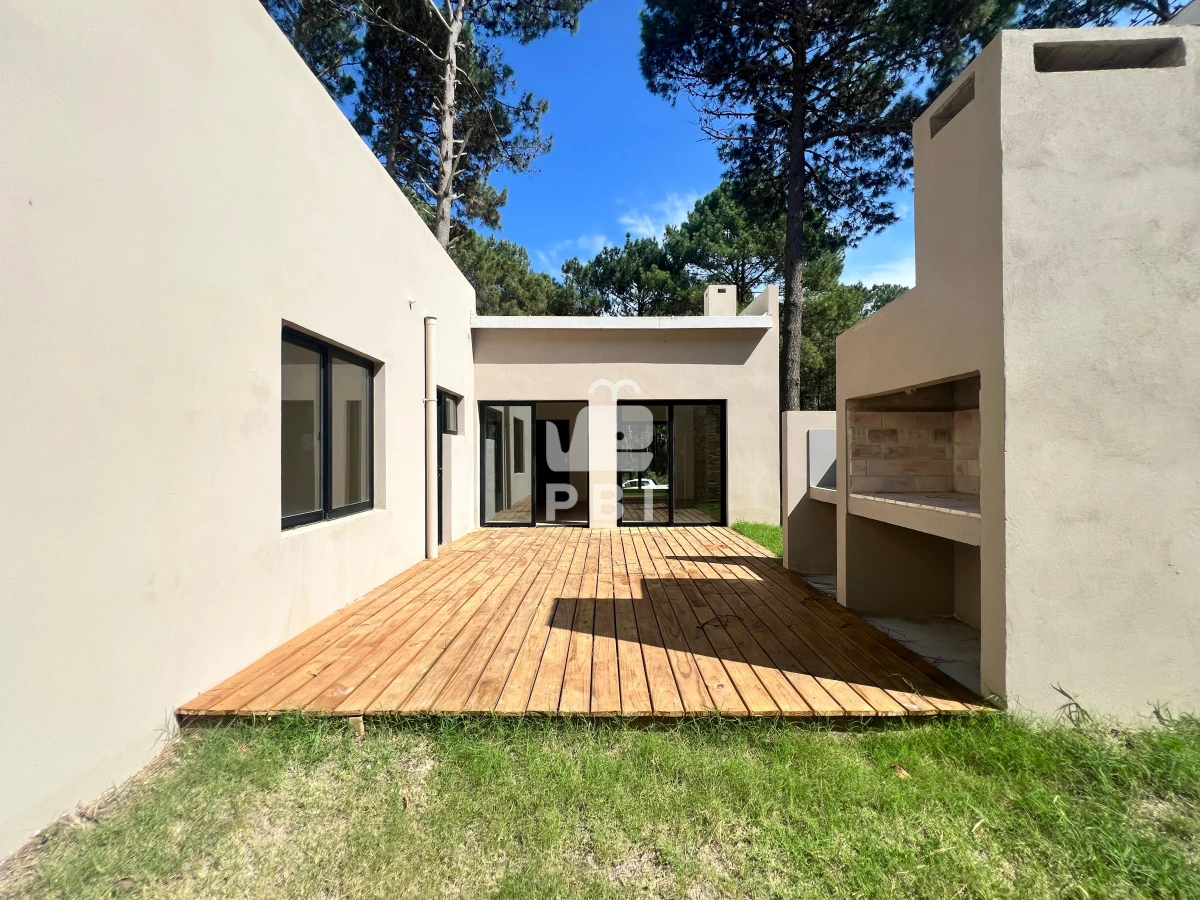 Q2FzYSBlbiB2ZW50YSBlbiBDbHViIERlbCBMYWdvLCBQdW50YSBCYWxsZW5hICAtIFJlZiA6IFBCSTE0NzAx