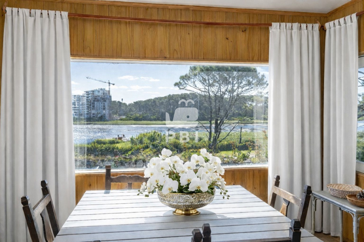 Q2FzYSBtYXMgbG90ZSAgZnJlbnRlIGEgTGFndW5hIGRlbCBEaWFyaW8gLSBFeGNlbGVudGUgdWJpY2FjacOzbiAgLSBSZWYgOiBQQkkxNTY1Mg==