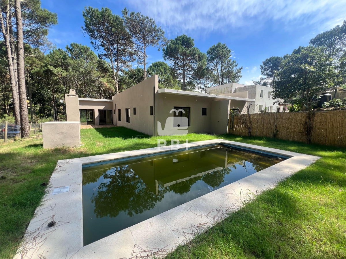 Q2FzYSBlbiB2ZW50YSBlbiBDbHViIERlbCBMYWdvLCBQdW50YSBCYWxsZW5hICAtIFJlZiA6IFBCSTE0NzAy