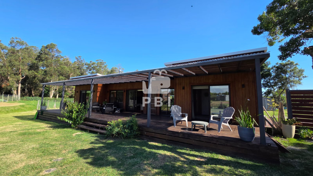 Q2FzYSAzIERPUk1JVE9SSU9TIGVuIGNhbWlubyBMdXNzaWNoIC0gUmVmIDogUEJJMTQyMDY=