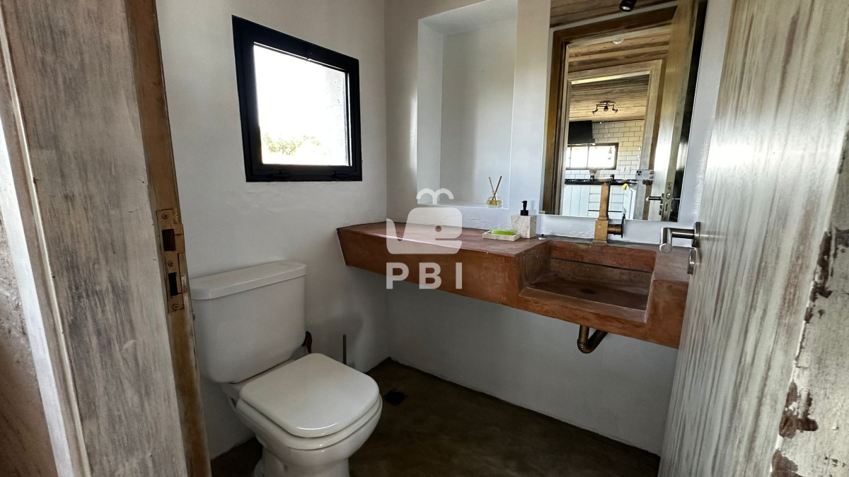 Q2FzYSBlbiBMb21vIERlIExhIEJhbGxlbmEgNSBkb3JtaXRvcmlvcyAtIFJlZiA6IFBCSTE3OTg=