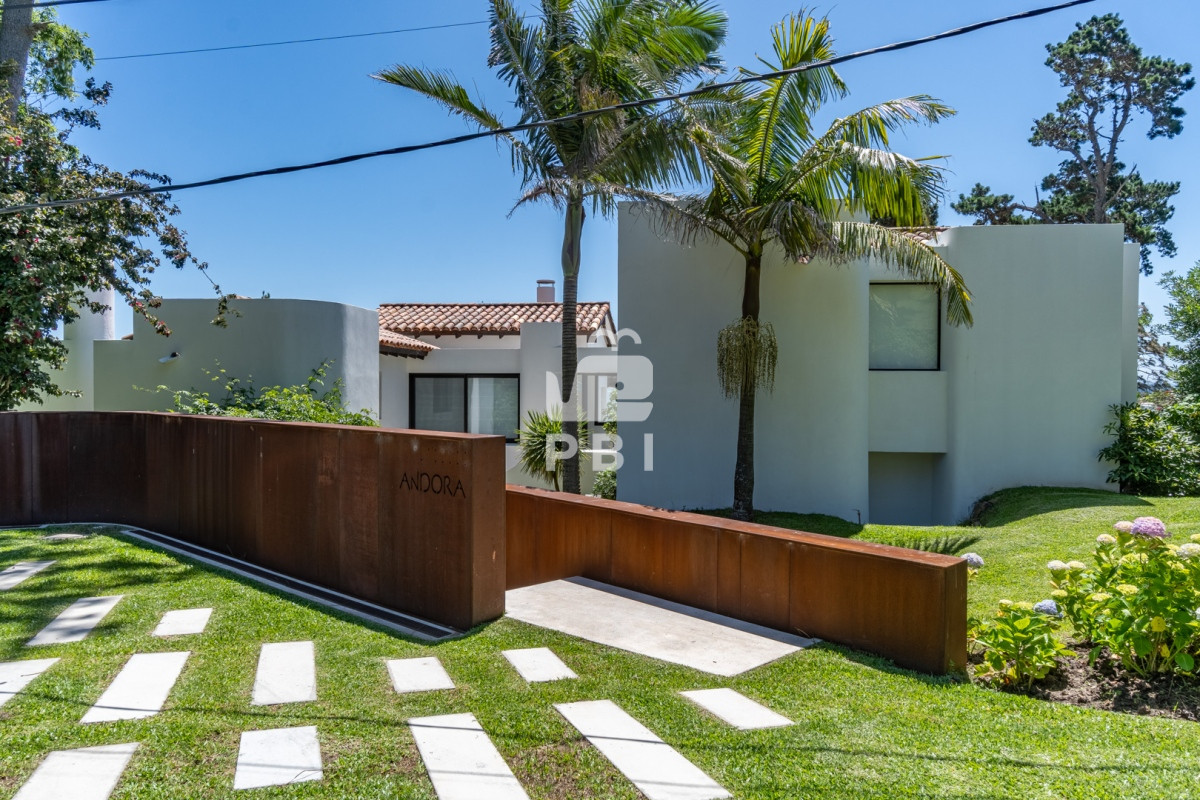 Lomo de la Ballena - GoPunta - Portal Inmobiliario de Punta del Este - Maldonado