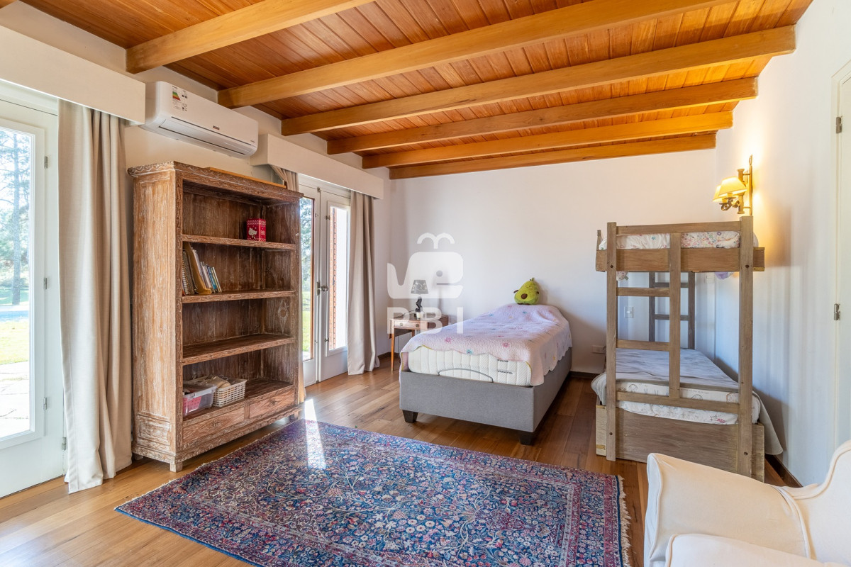 TWFnbmlmaWNhIHByb3BpZWRhZCBlbiBlbCBHb2xmICAtIFJlZiA6IFBCSTEyMDc5