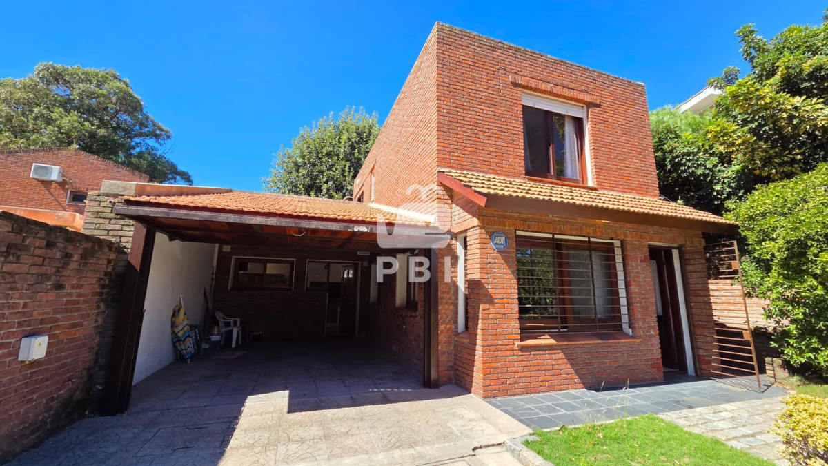 Q2FzYSAzIGRvcm1pdG9yaW9zIGVuIFB1bnRhIGRlbCBFc3RlIC0gUmVmIDogUEJJMTU3NzA=