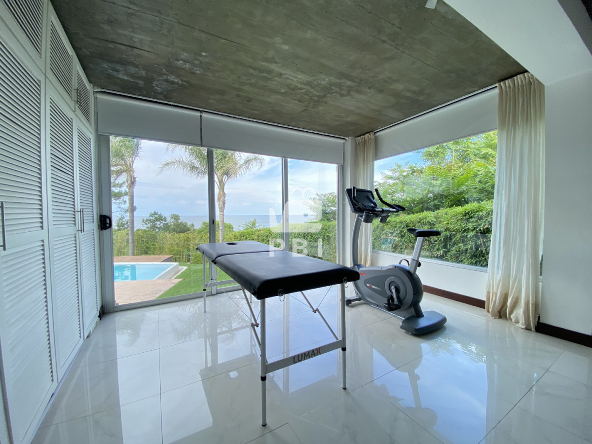 RXhjZXBjaW9uYWwgUHJvcGllZGFkIGVuIFJpbmNvbmFkYSBBbHRhIGNvbiBWaXN0YXMgSW5pZ3VhbGFibGVzIC0gUmVmIDogUEJJNzIz