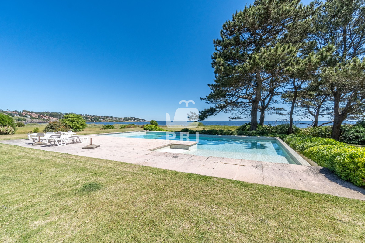 UHJvcGllZGFkIGZyZW50ZSBhbCBtYXIgZW4gU29sYW5hLCBQdW50YSBCYWxsZW5hIC0gUmVmIDogUEJJMTU0NjA=