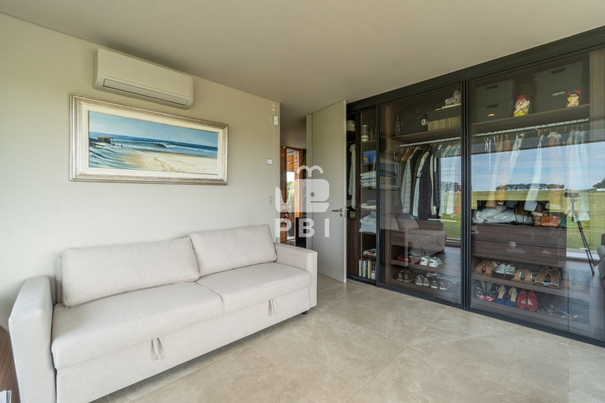 Q2FzYSBkZSAyIGRvcm1pdG9yaW9zIGVuIExhZ3VuYSBkZSBsb3MgQ2lzbmVzIC0gUmVmIDogUEJJMzIzOA==