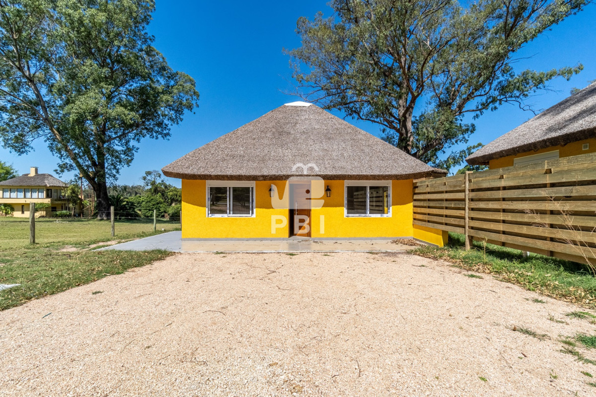 Q2FzYSBlbiB2ZW50YSBlbiBNYWxkb25hZG8sIE1hbGRvbmFkby4gLSBSZWYgOiBQQkkxNTU3Mg==