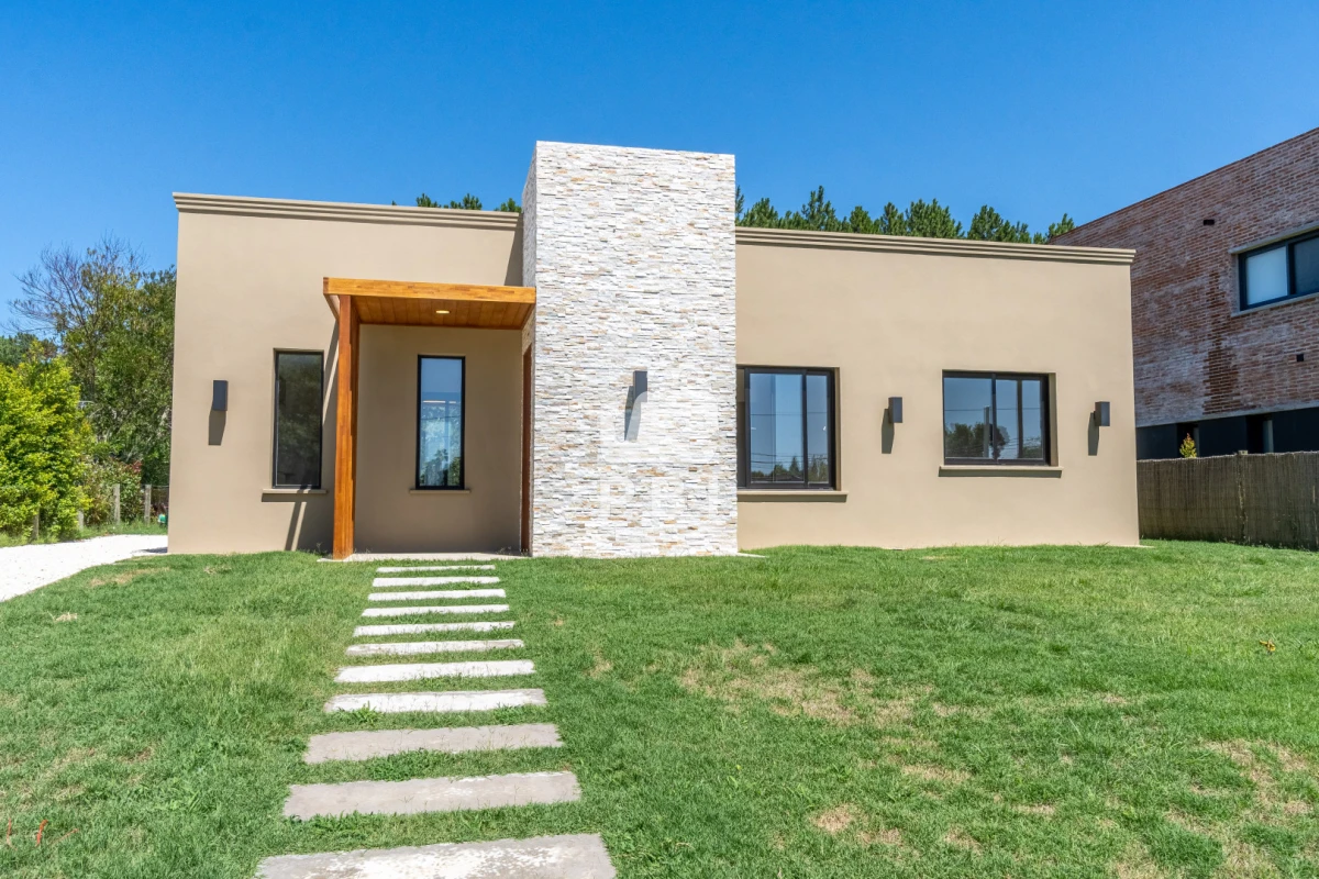 Q2FzYSBlbiB2ZW50YSBlbiBQaWVkcmFzIGRlbCBDaGlsZW5vLCBNYWxkb25hZG8uIC0gUmVmIDogUEJJMTU1NzU=