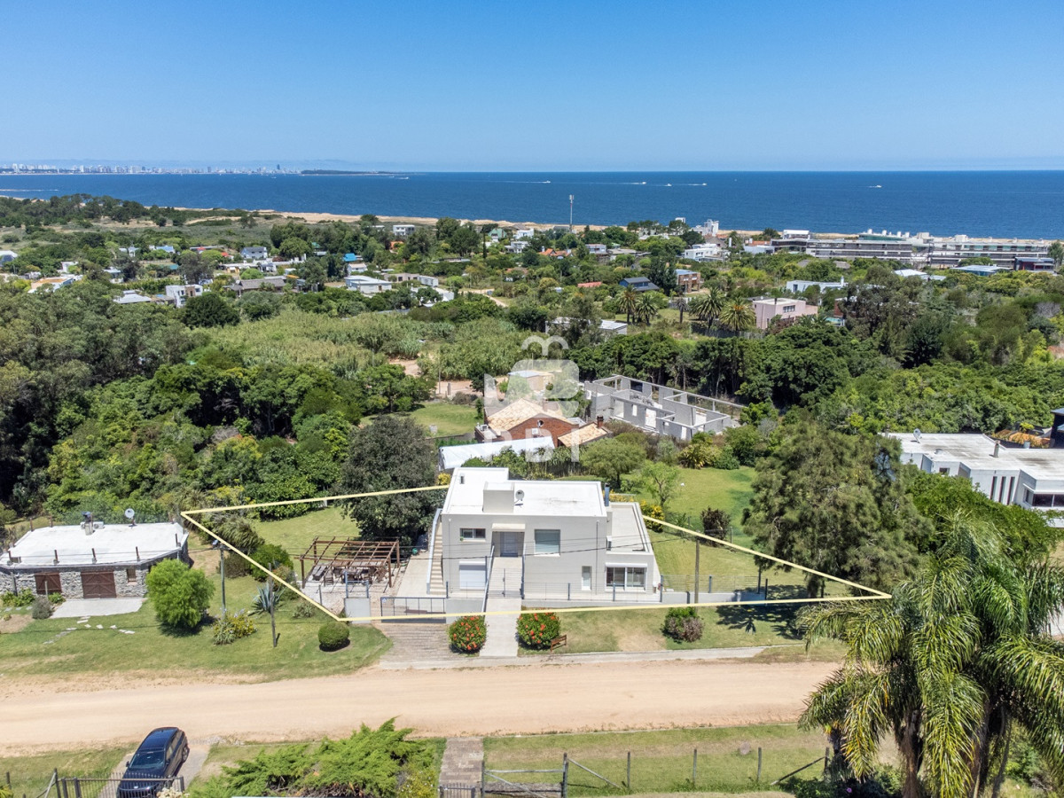 Q2FzYSBlbiB2ZW50YSBlbiBMYXMgR3J1dGFzLCBQdW50YSBCYWxsZW5hICAtIFJlZiA6IFBCSTE1NTM0