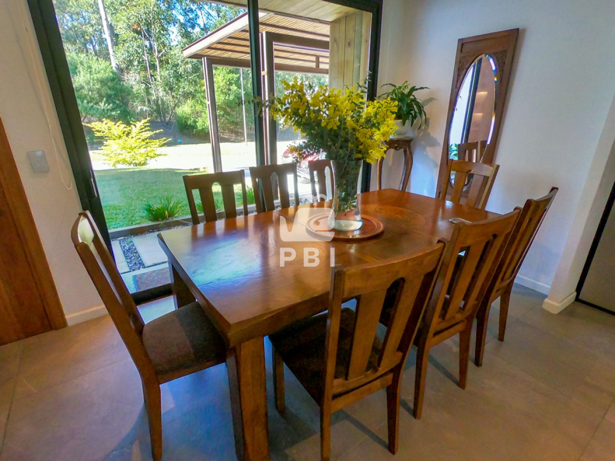 Q2FzYSA0IERPUk1JVE9SSU9TIGVuIERFU0lHTiBWSUxMQUdFLCBQdW50YSBCYWxsZW5hIC0gUmVmIDogUEJJMjMzMg==