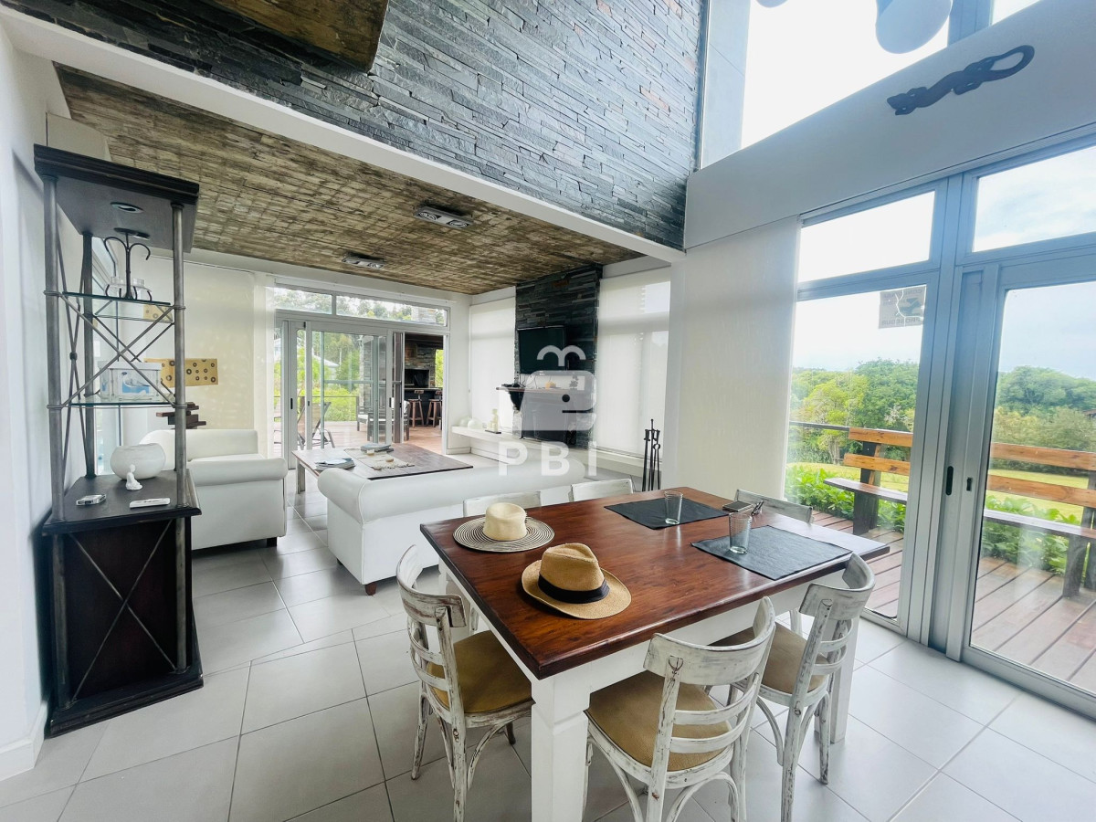 RXhjbHVzaXZhIHByb3BpZWRhZCBhIHBhc29zIGRlbCBtYXIgLSAgLSBSZWYgOiBQQkkxNTQwNg==