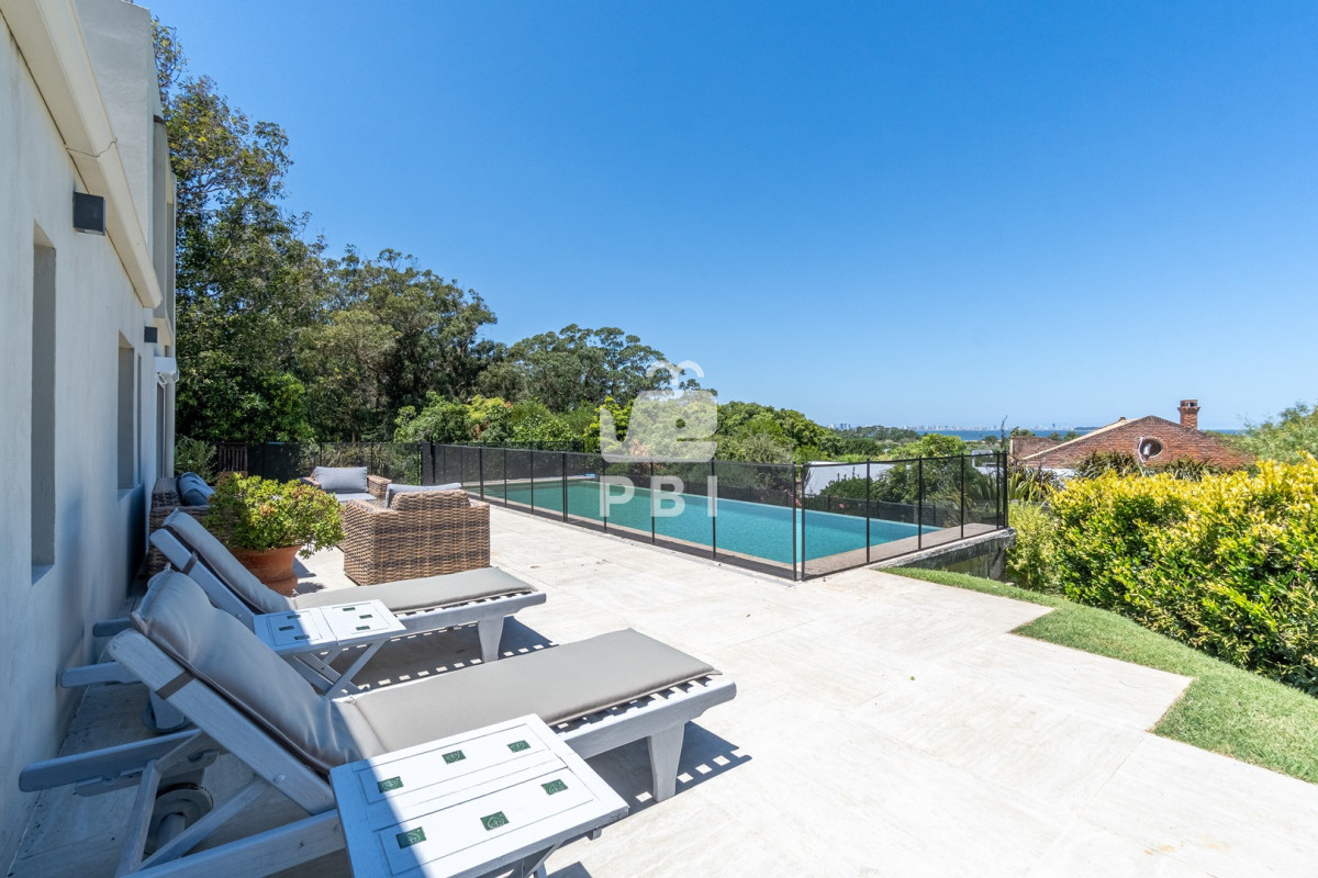 Q2FzYSBlbiB2ZW50YSBlbiBMYXMgR3J1dGFzLCBQdW50YSBCYWxsZW5hICAtIFJlZiA6IFBCSTE1NTM0