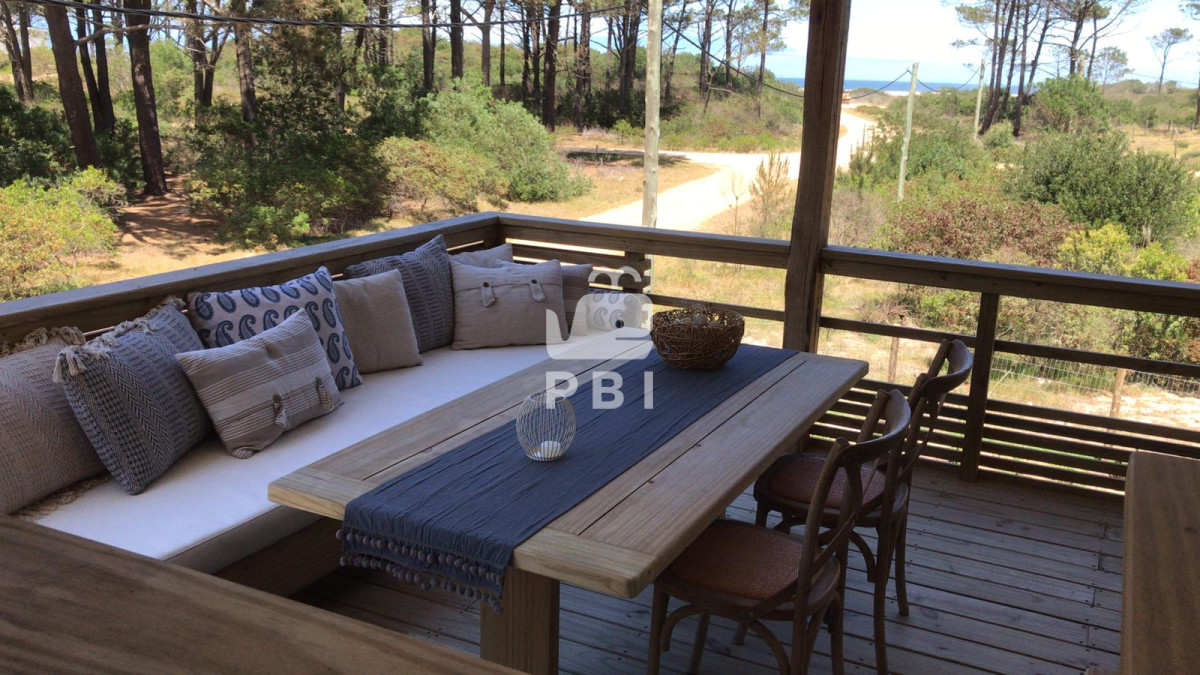 Q2FzYSAyIERPUk1JVE9SSU9TIGVuIENoaWh1YWh1YSwgTWFsZG9uYWRvIC0gUmVmIDogUEJJMTk4NA==