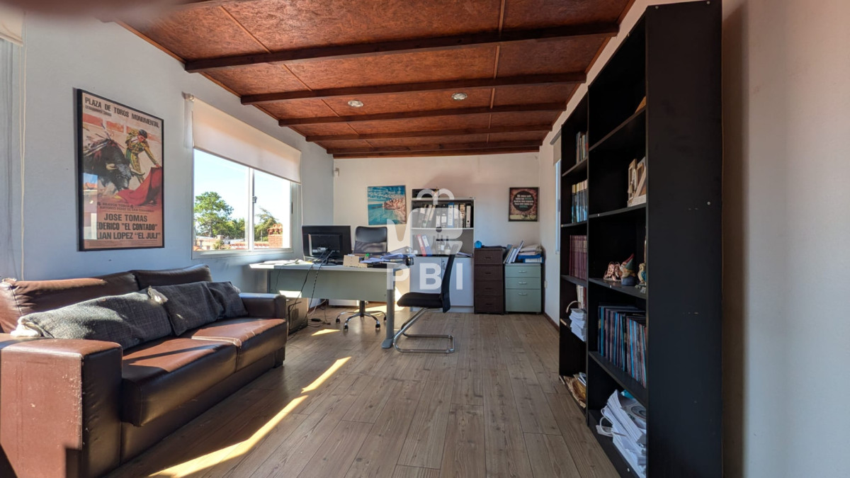 Q2FzYSAyIGRvcm1pdG9yaW9zICsgb2ZpY2luYSwgTWFsZG9uYWRvIFBhcmsgLSBSZWYgOiBQQkkxNTgwNQ==