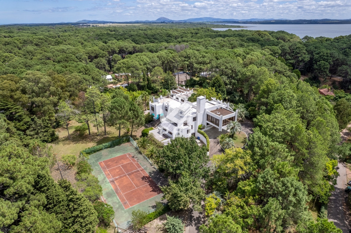 Club del Lago - GoPunta - Portal Inmobiliario de Punta del Este - Maldonado