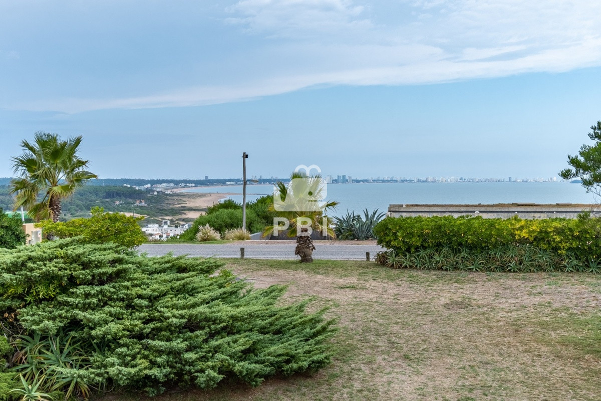 Lomo de la Ballena - GoPunta - Portal Inmobiliario de Punta del Este - Maldonado