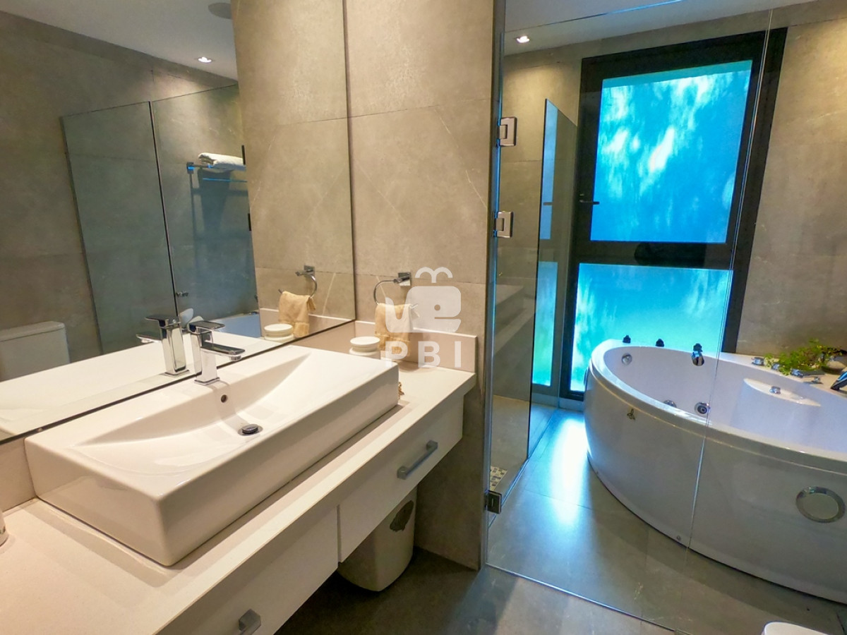 Q2FzYSA0IERPUk1JVE9SSU9TIGVuIERFU0lHTiBWSUxMQUdFLCBQdW50YSBCYWxsZW5hIC0gUmVmIDogUEJJMjMzMg==