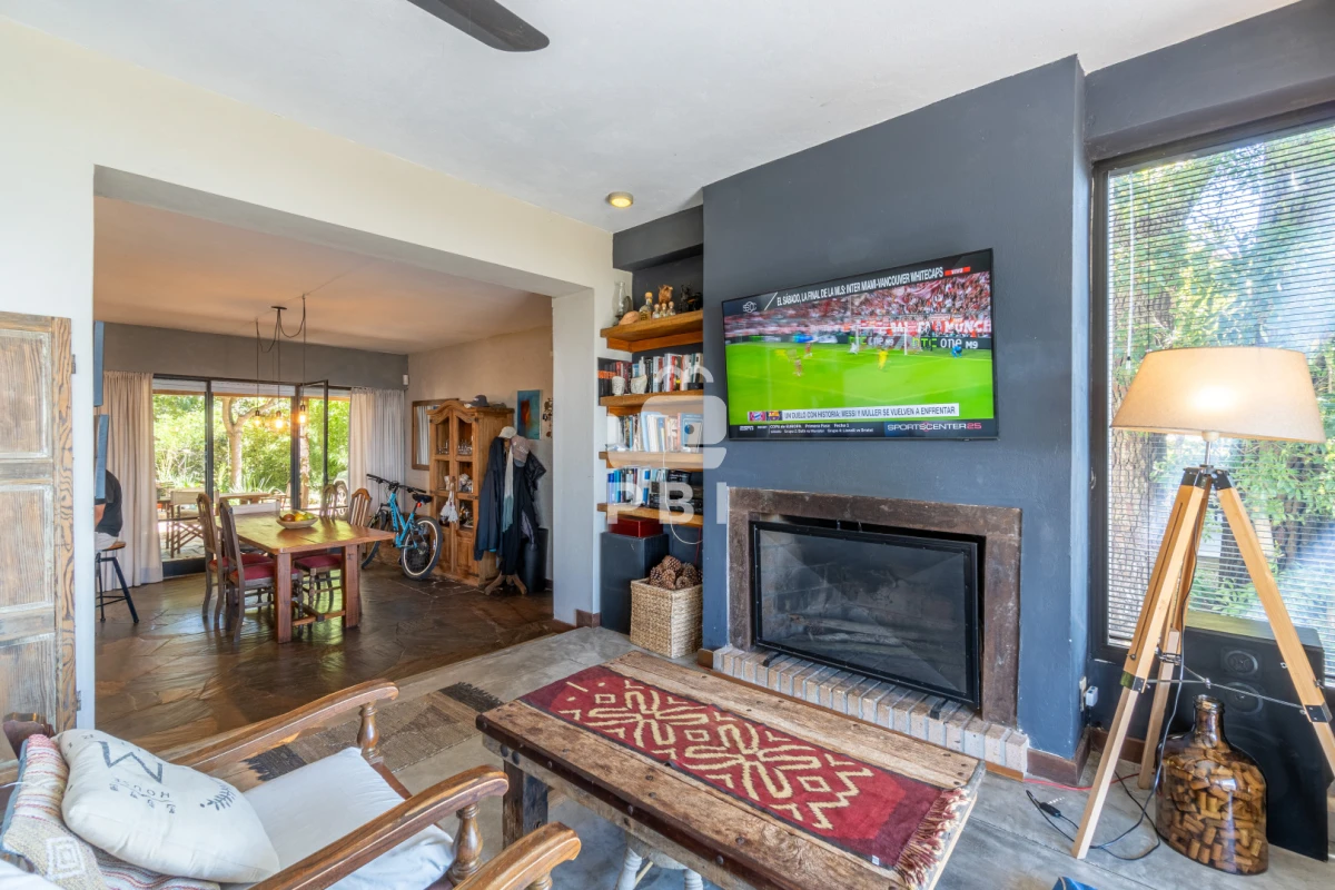 Q2FzYSBlbiB2ZW50YSBlbiBMYWd1bmEgZGVsIFNhdWNlICAtIFJlZiA6IFBCSTE1NDk2