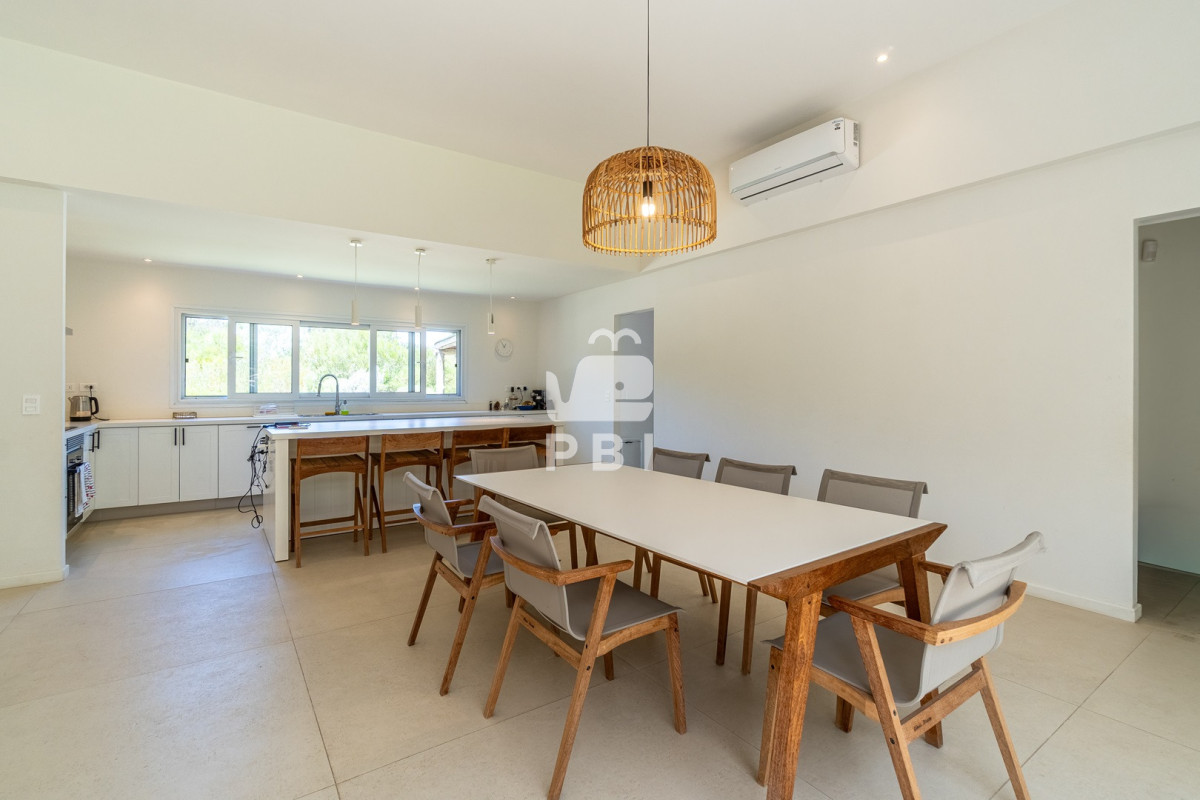 Q2FzYSBlbiB2ZW50YSBlbiBBY3JlcyBkZSBTb2xhbmFzLCBQdW50YSBCYWxsZW5hICAtIFJlZiA6IFBCSTE1NjU2