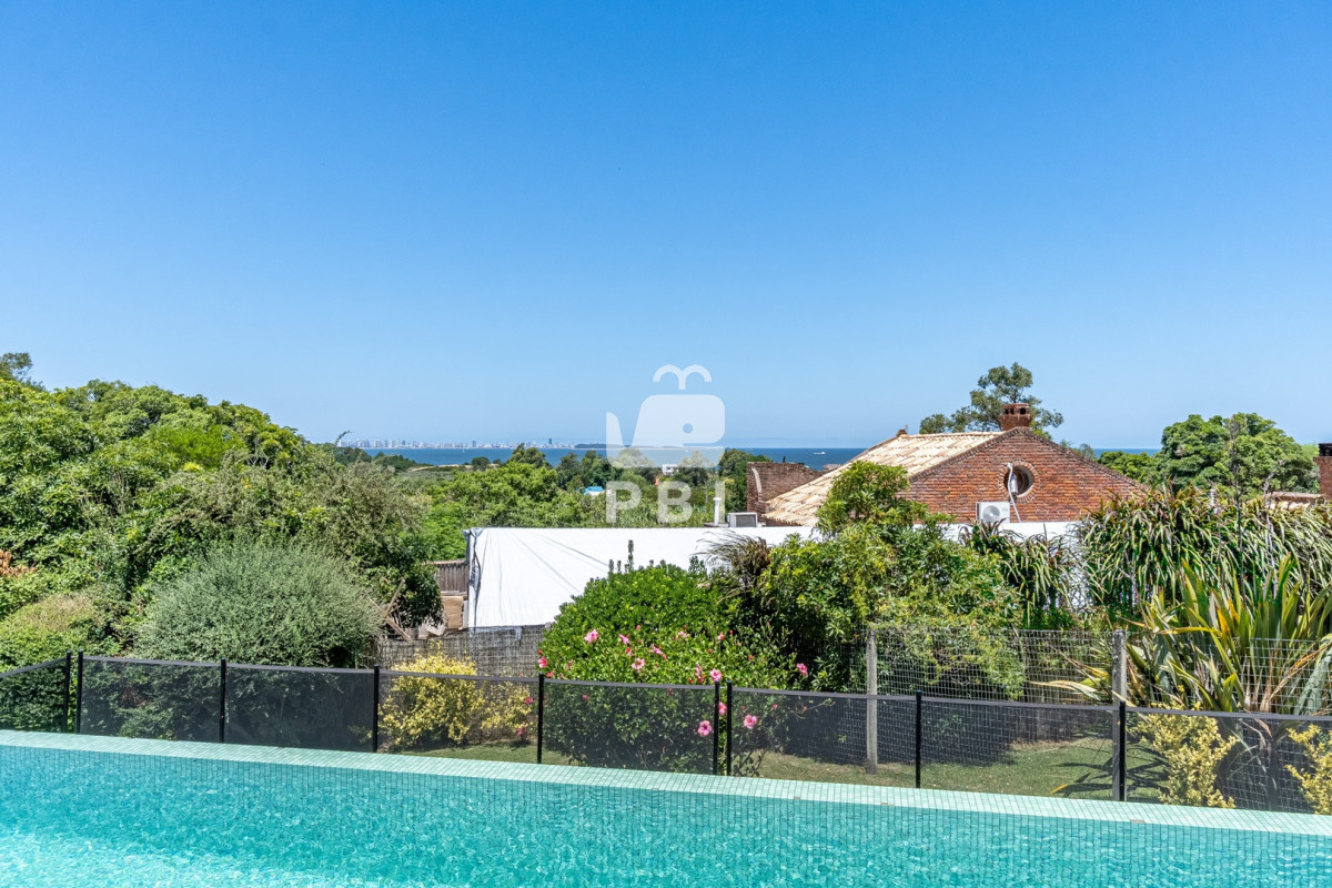 Q2FzYSBlbiB2ZW50YSBlbiBMYXMgR3J1dGFzLCBQdW50YSBCYWxsZW5hICAtIFJlZiA6IFBCSTE1NTM0