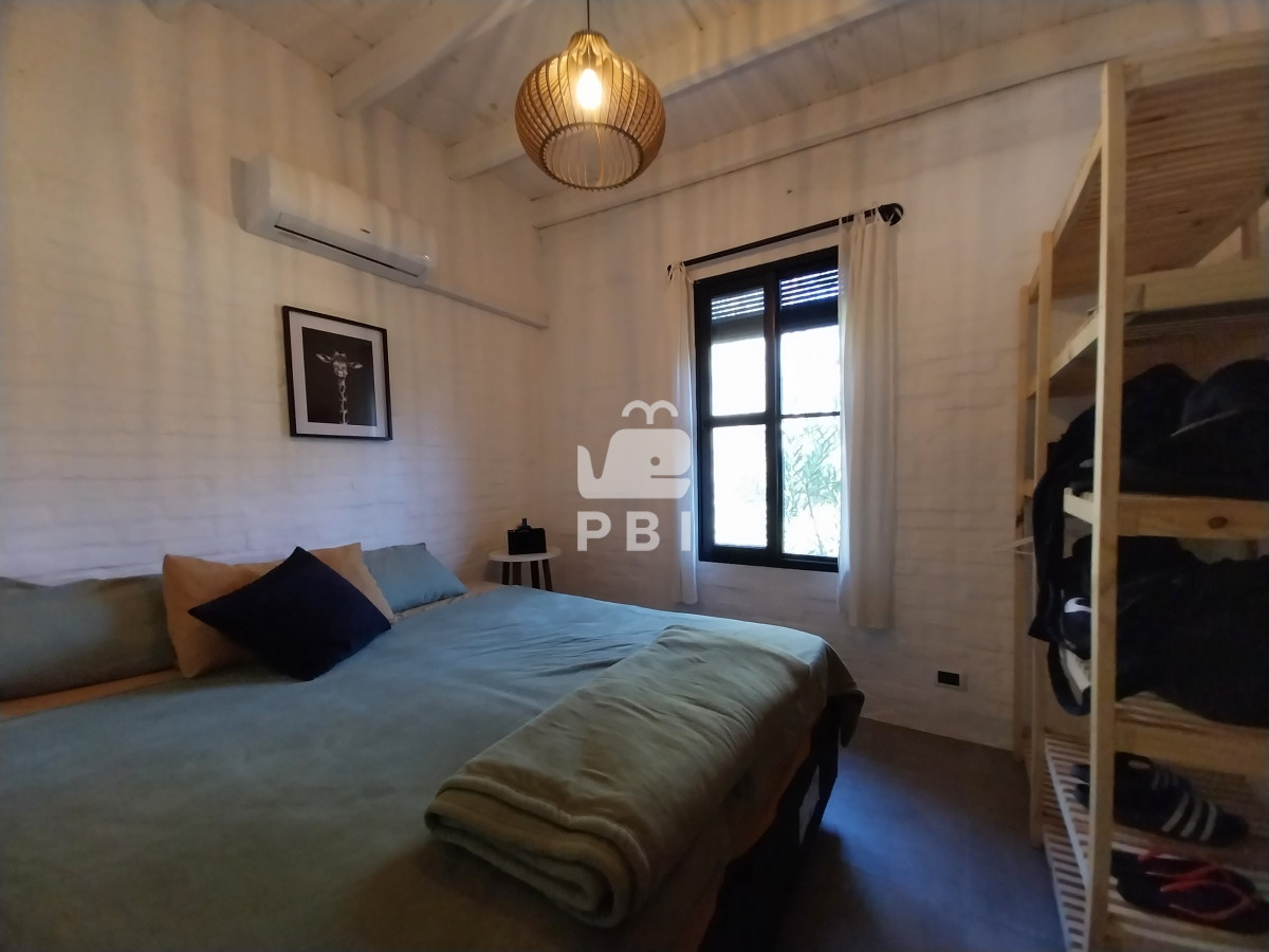 Q2FzYSA0IERPUk1JVE9SSU9TIGVuIEVkZW4gUm9jaywgTWFsZG9uYWRvIC0gUmVmIDogUEJJMTMxNTk=