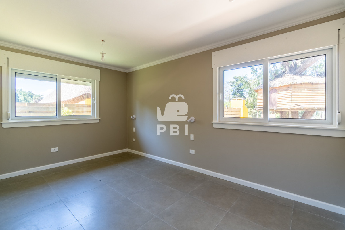 Q2FzYSBlbiB2ZW50YSBlbiBNYWxkb25hZG8sIE1hbGRvbmFkby4gLSBSZWYgOiBQQkkxNTU3MQ==