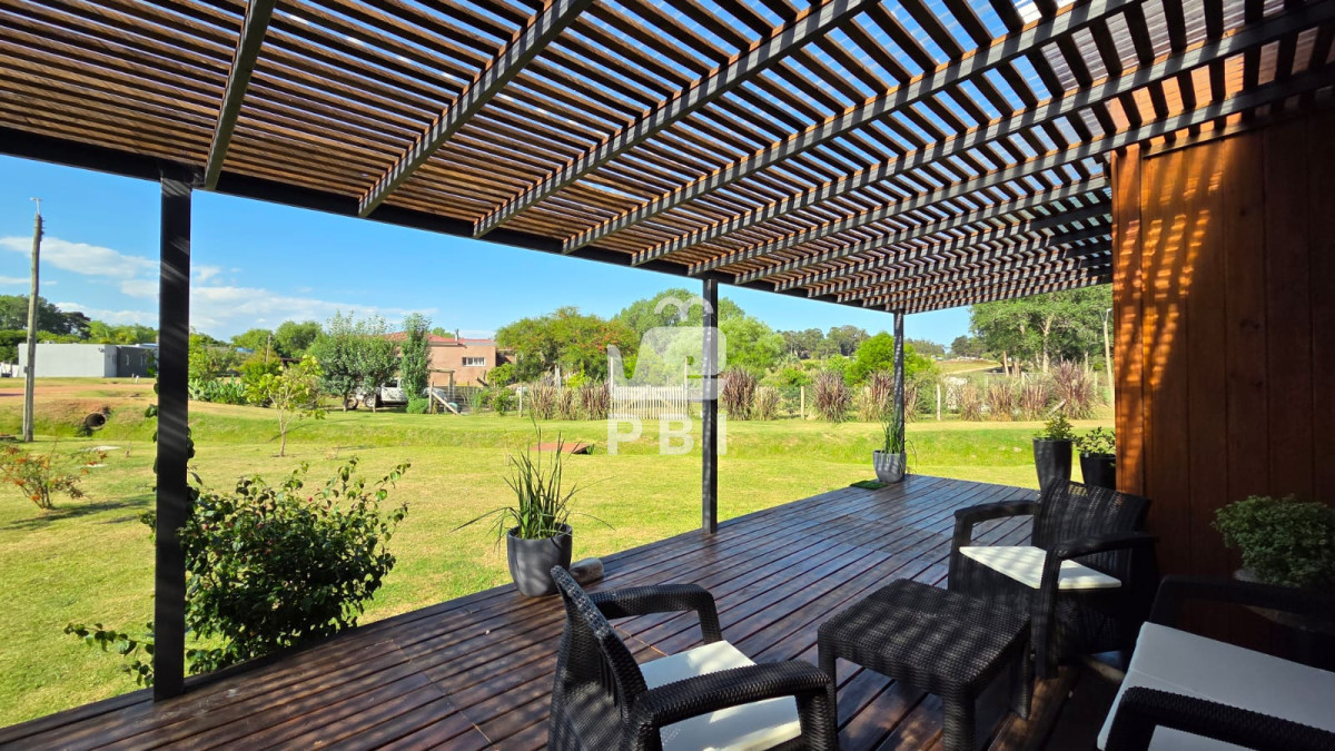 Q2FzYSAzIERPUk1JVE9SSU9TIGVuIGNhbWlubyBMdXNzaWNoIC0gUmVmIDogUEJJMTQyMDY=