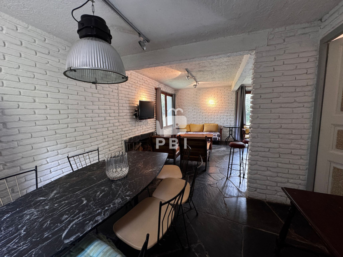 Q2FzYSBlbiBWZW50YSwgUG9ydGV6dWVsbyBCb3NxdWUgLSBSZWYgOiBQQkkxNTQyMw==