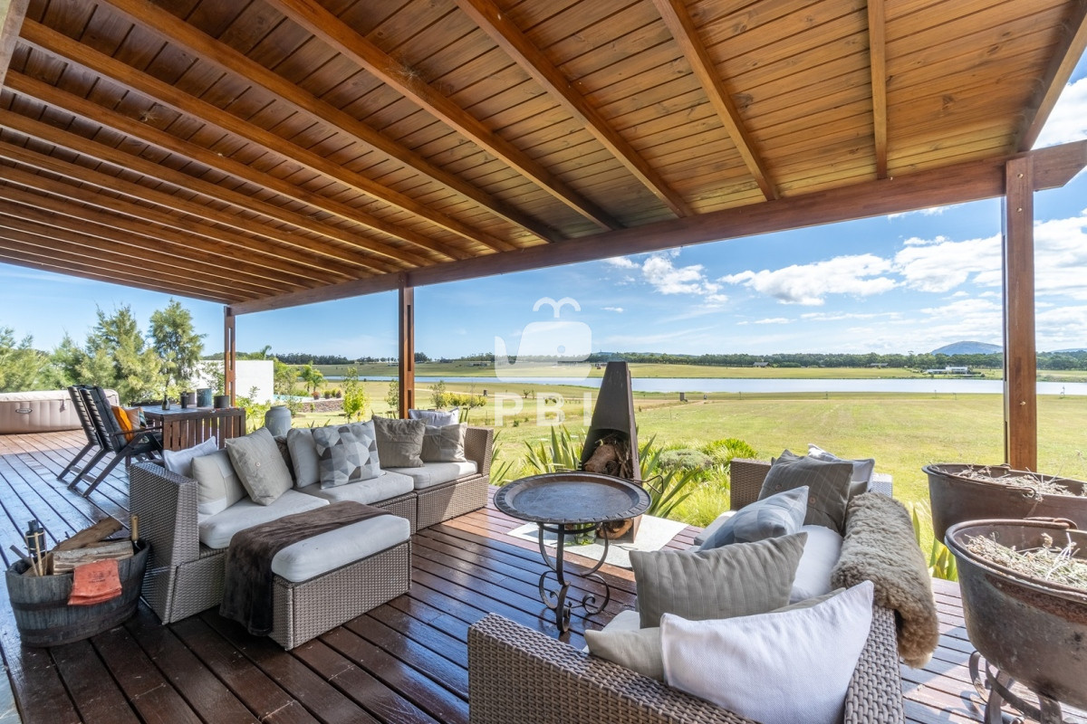 VmVudGEgQ2FzYSBkZSAyIGRvcm1pdG9yaW9zIGVuIExhZ3VuYSBkZSBsb3MgQ2lzbmVzIC0gUHVudGEgQmFsbGVuYSAtIFJlZiA6IFBCSTEzNDgz