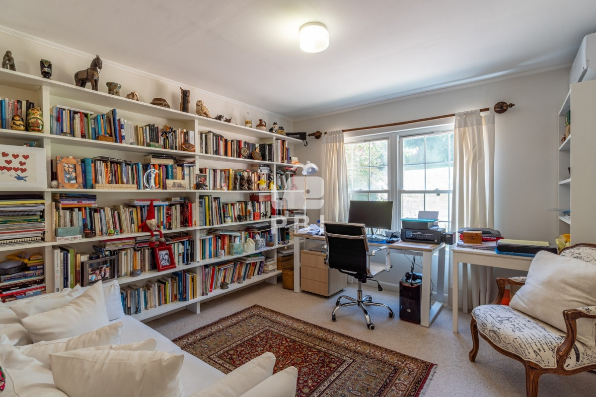 Q2FzYSBkZSAzIGRvcm1pdG9yaW9zIGVuIExhcyBDdW1icmVzLCBQdW50YSBCYWxsZW5hIC0gUmVmIDogUEJJMTMwNDQ=