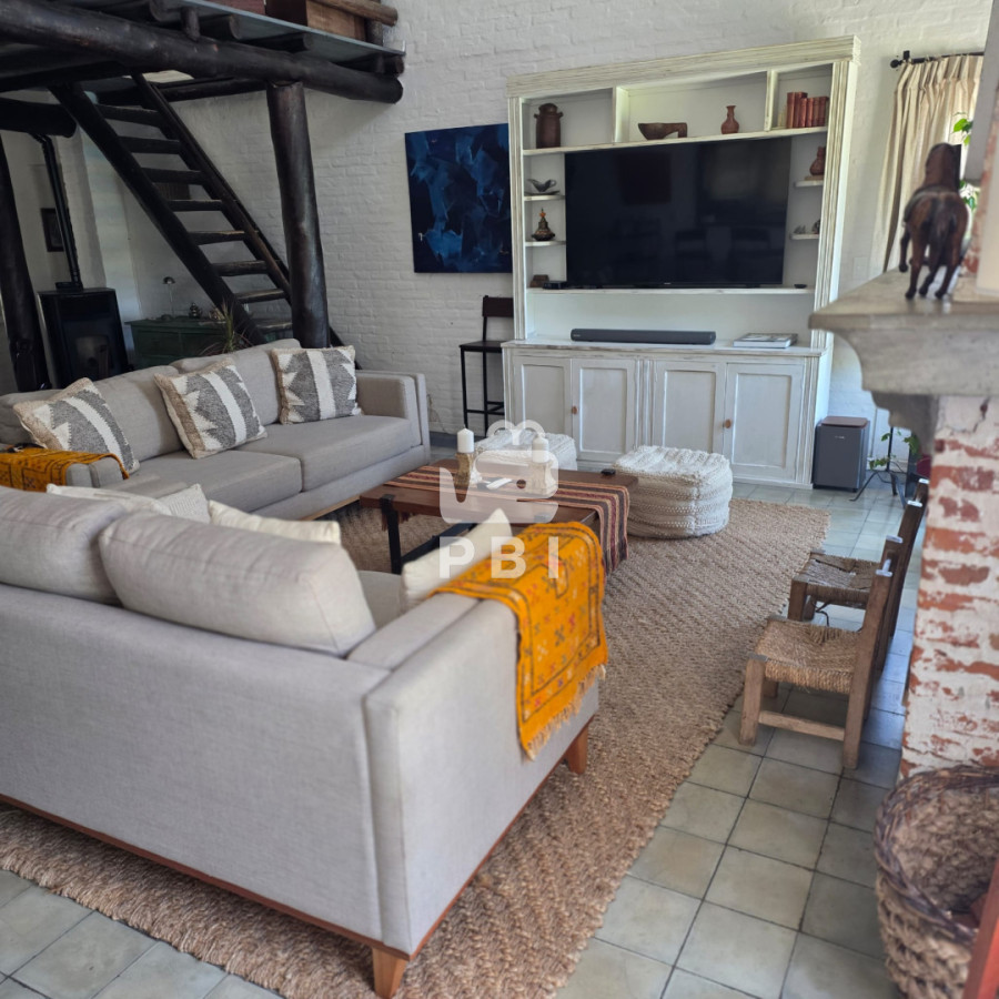 Q2FzYSBkZSAzIGRvcm1pdG9yaW9zLCBMYSBCYXJyYSAtIFJlZiA6IFBCSTE1Njg2