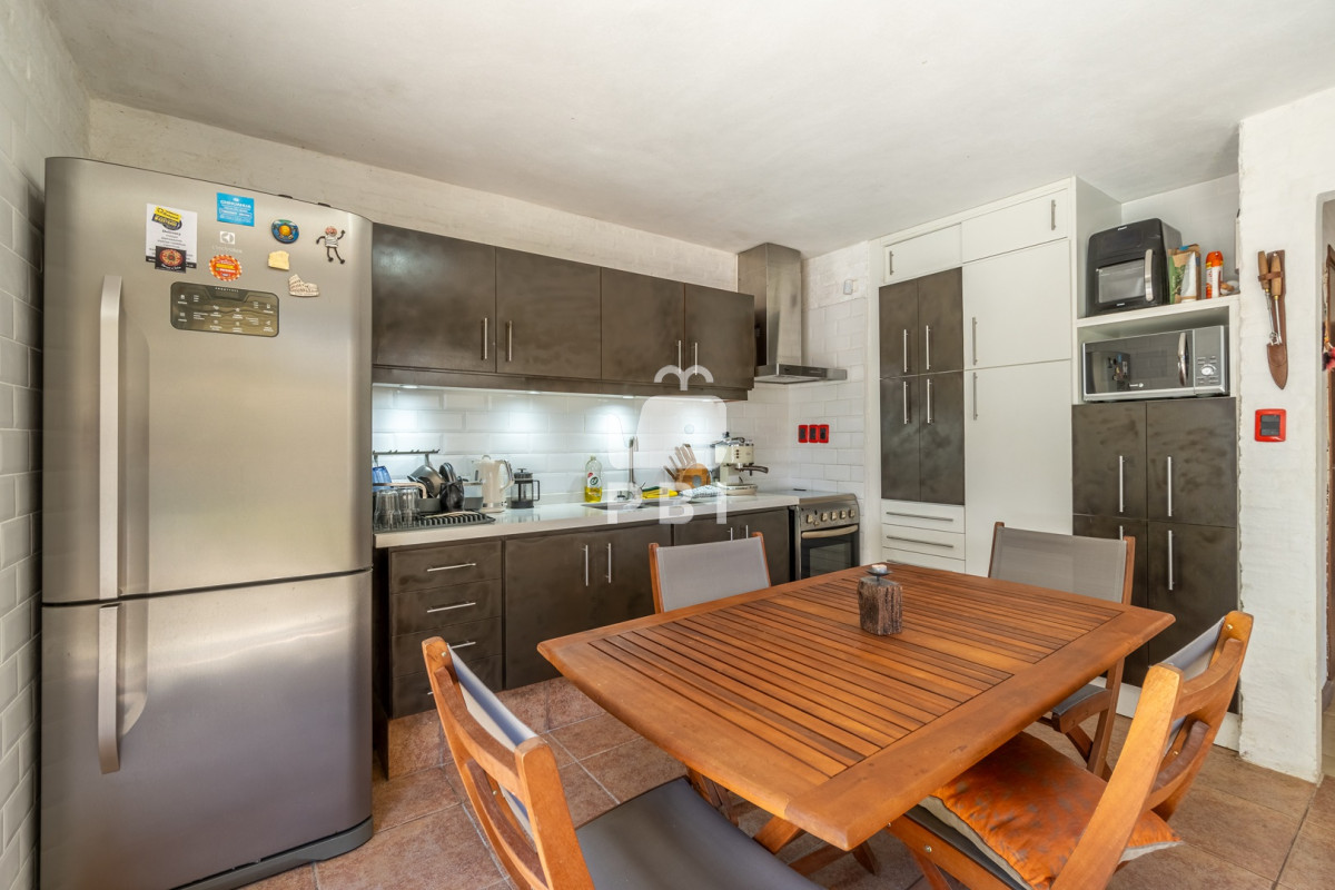 Q2FzYSBkZSA0IGRvcm1pdG9yaW9zIGVuIENoaWh1YWh1YSwgUHVudGEgQmFsbGVuYSAtIFJlZiA6IFBCSTE0Mzc3