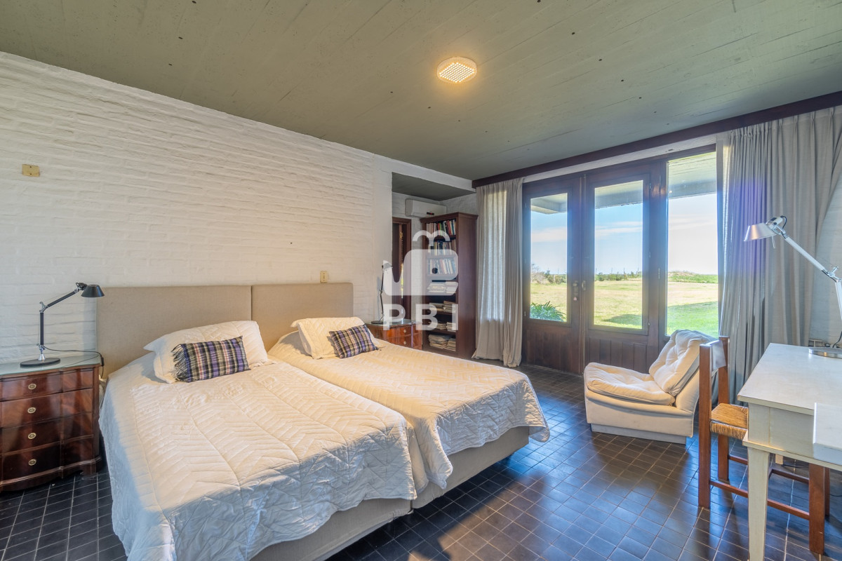 Q2FzYSA1IERPUk1JVE9SSU9TIGVuIFNvbGFuYSwgUHVudGEgQmFsbGVuYS4gLSBSZWYgOiBQQkk5Mw==