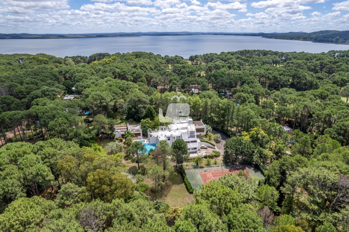 Club del Lago - GoPunta - Portal Inmobiliario de Punta del Este - Maldonado