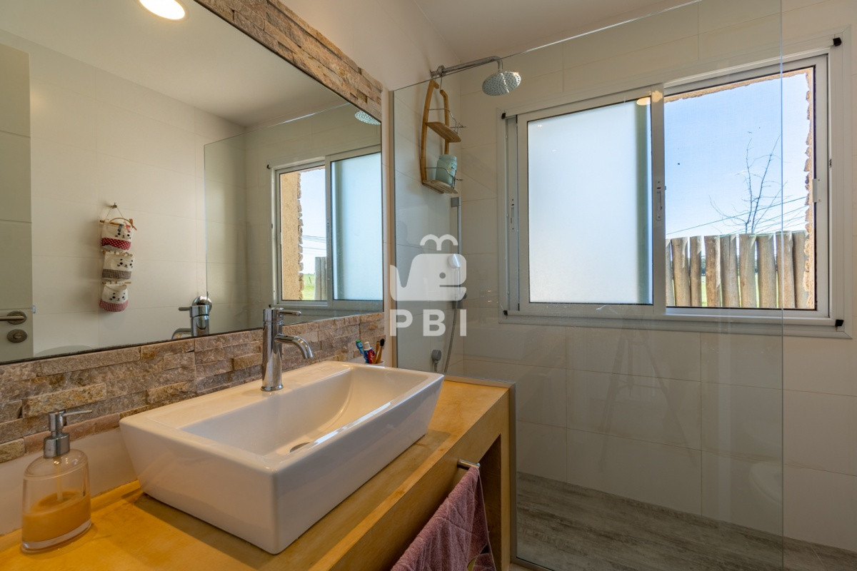 Q2FzYSA2IERPUk1JVE9SSU9TIGVuIExhZ3VuYSBkZSBsb3MgQ2lzbmVzLCBQdW50YSBCYWxsZW5hIC0gUmVmIDogUEJJMjg3MQ==