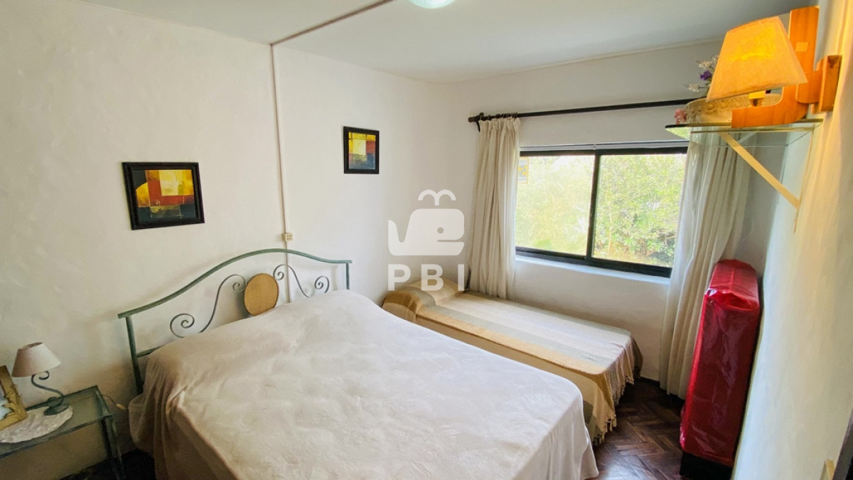 Q2FzYSAzIERPUk1JVE9SSU9TIGVuIFNvbGFuYSwgUHVudGEgQmFsbGVuYSAtIFJlZiA6IFBCSTIzMDk=