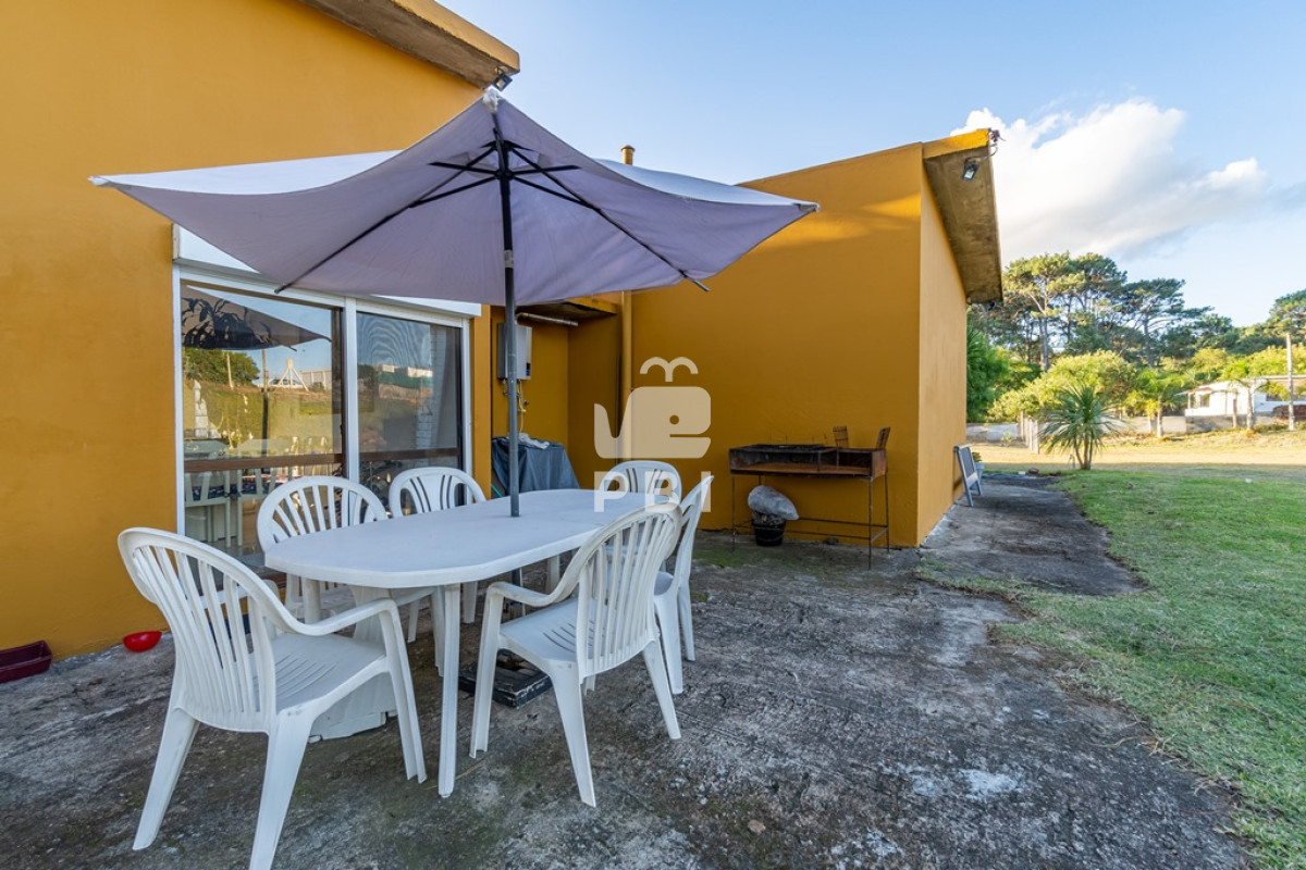 Q2FzYSAzIERPUk1JVE9SSU9TIGVuIENsdWIgZGVsIExhZ28sIFB1bnRhIEJhbGxlbmEgLSBSZWYgOiBQQkkyNjQy