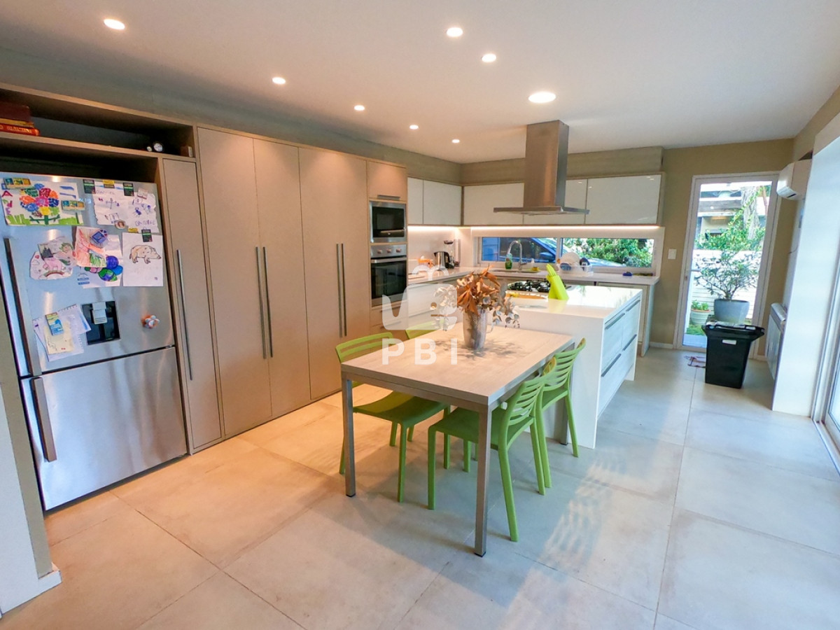 Q2FzYSBlbiBEZXNpZ24gVmlsbGFnZSAzIGRvcm1pdG9yaW9zIC0gUmVmIDogUEJJMTUxOA==