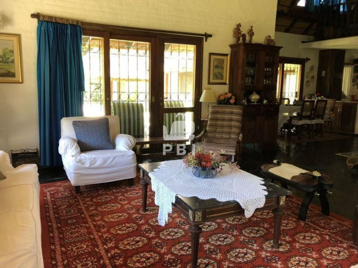 Q2FzYSBlbiB2ZW50YSBDbHViIERlbCBMYWdvIDMgZG9ybWl0b3Jpb3MgLSBSZWYgOiBQQkk0Njg=