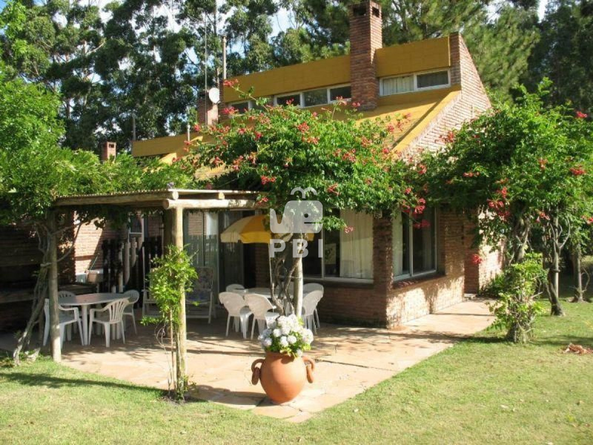 Camino Lussich - GoPunta - Portal Inmobiliario de Punta del Este - Maldonado