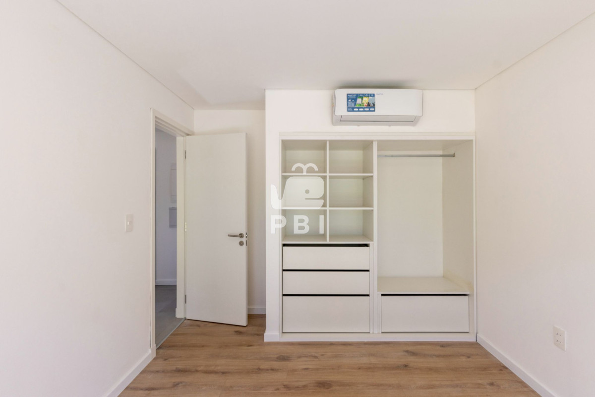 Q2FzYSAzIERPUk1JVE9SSU9TIGVuIENsdWIgZGVsIExhZ28sIFB1bnRhIEJhbGxlbmEgLSBSZWYgOiBQQkkyNjUy