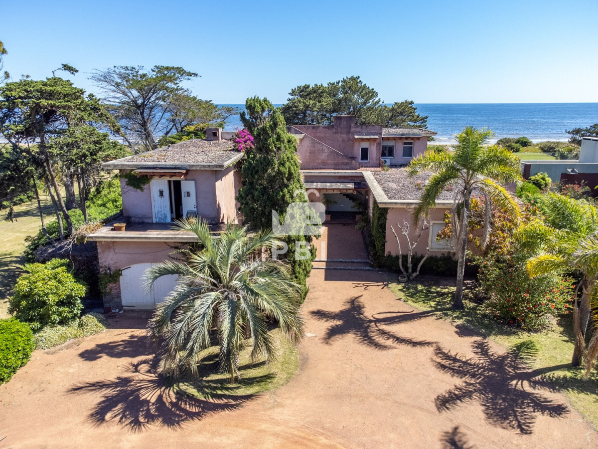 UHJvcGllZGFkIGZyZW50ZSBhbCBtYXIgZW4gU29sYW5hLCBQdW50YSBCYWxsZW5hIC0gUmVmIDogUEJJMTU0NjA=