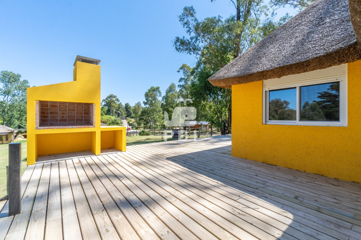 Q2FzYSBlbiB2ZW50YSBlbiBNYWxkb25hZG8sIE1hbGRvbmFkby4gLSBSZWYgOiBQQkkxNTU3MQ==