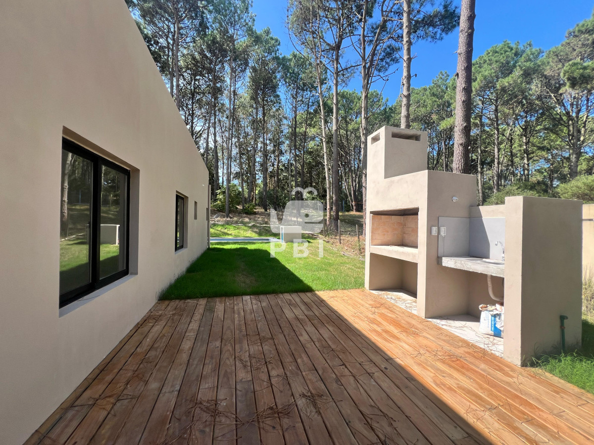 Q2FzYSBlbiB2ZW50YSBlbiBDbHViIERlbCBMYWdvLCBQdW50YSBCYWxsZW5hICAtIFJlZiA6IFBCSTE0NzAy